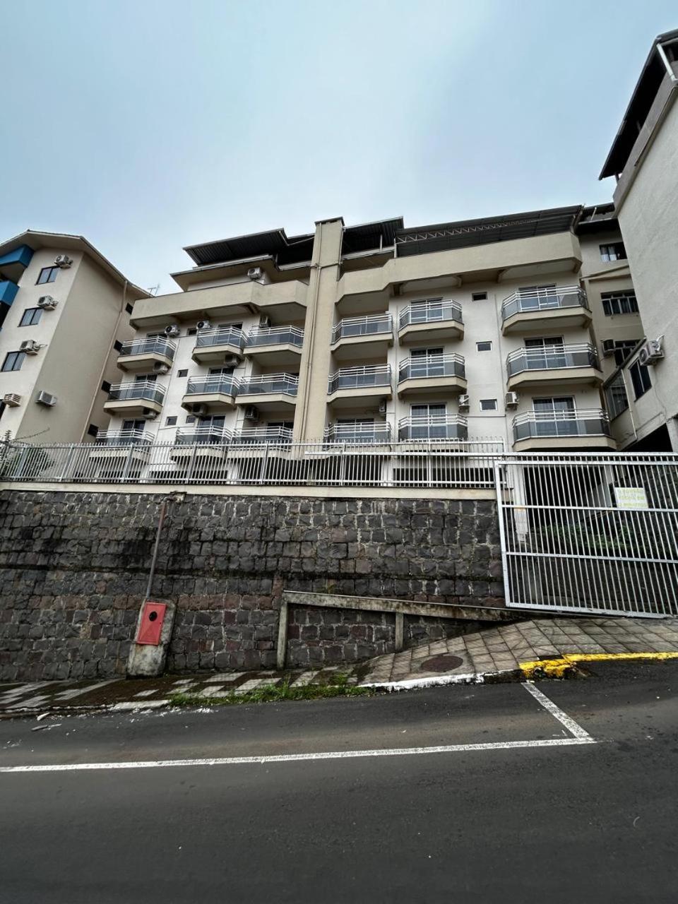 Apartamento Duplex 5 Quartos 100 M Do Parque Piratuba Bagian luar foto